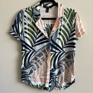 Tropical Print Short Sleeve Button-Up Shirt